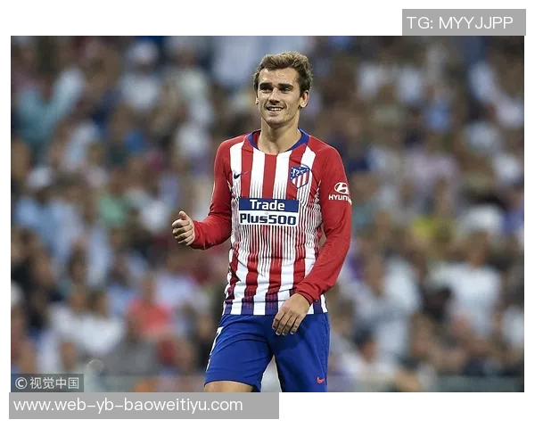 卡尼萨雷斯盛赞库尔图瓦为当今最佳门将称其技艺无与伦比 卡尼萨雷斯盛赞库尔图瓦为当今最佳门将称其技艺无与伦比