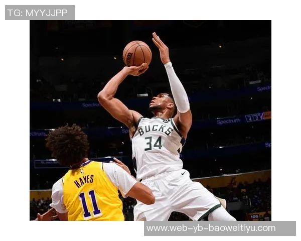 字母哥上半场完美表现6投全中砍下13分7篮板3助攻正负值高达14