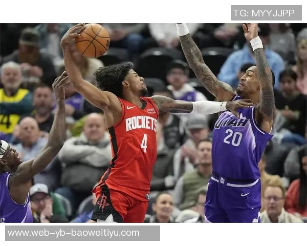 快船队启程前往盐湖城开启新赛季首场客场挑战众将士齐聚登机照曝光 快船队启程前往盐湖城开启新赛季首场客场挑战众将士齐聚登机照曝光