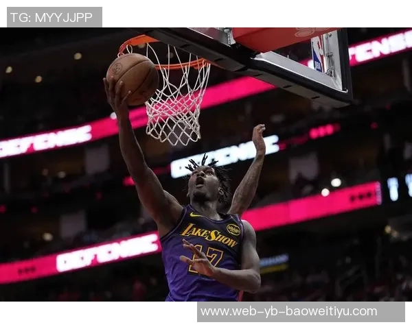 爱德华兹盛赞道苏姆防守出色投篮精准为球队注入强大活力